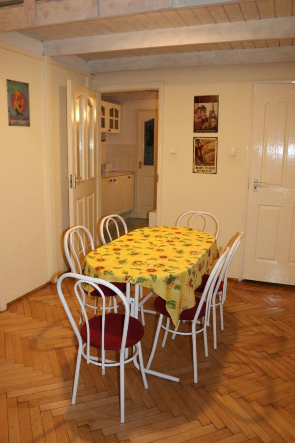 Rockstar Suite In Ruin Quarter Budapest Luaran gambar